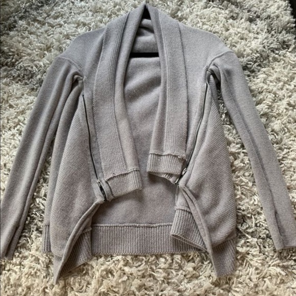 Lululemon knitted cardigan - Picture 1 of 3